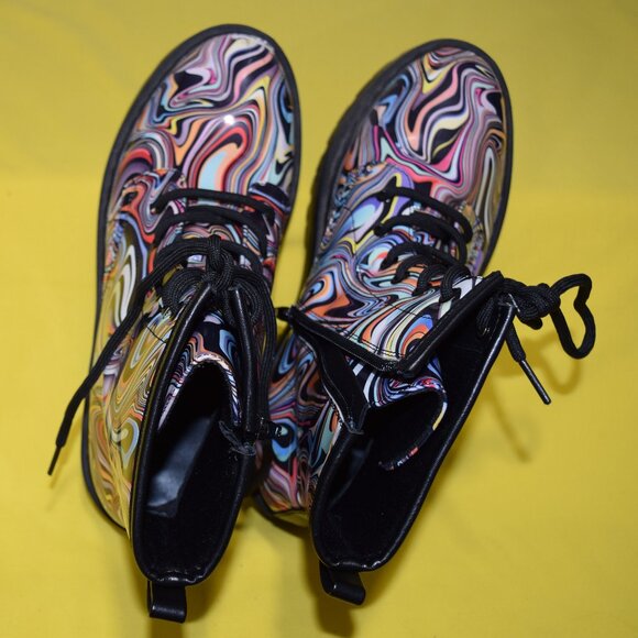 Steve Madden  Women's Size 5Jrock Colorful 70s Swirl  Lace Zip Combat Boots used - Picture 3 of 7
